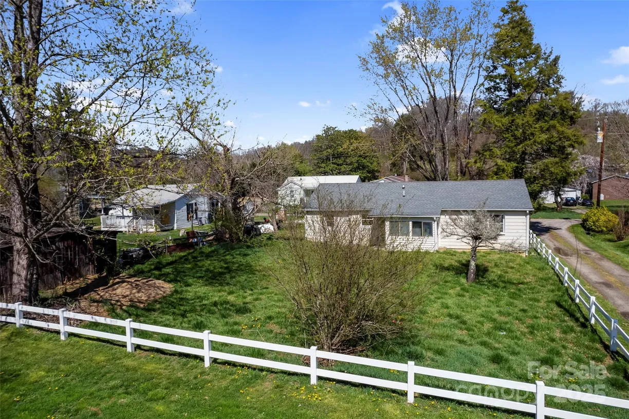 Charlotte Real Estate | View 87 Sellers Road | Listing
