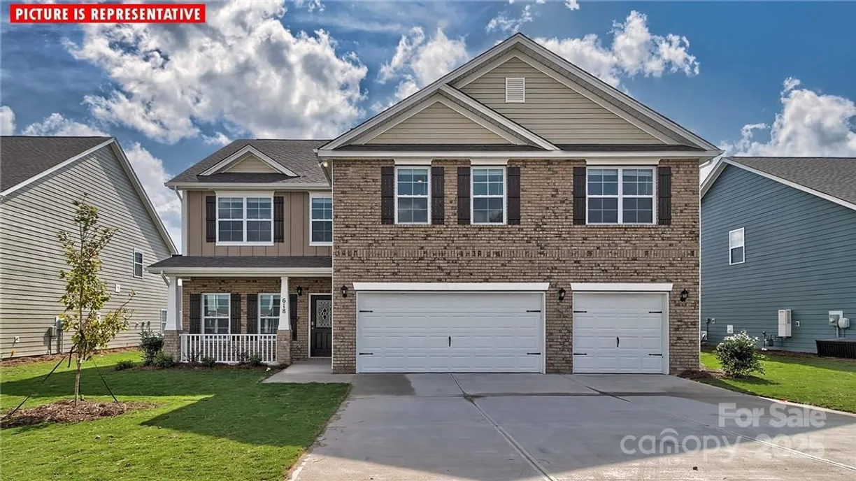 Charlotte Real Estate | View 7330 Stonehouse Drive | 5 Beds, 3 Baths