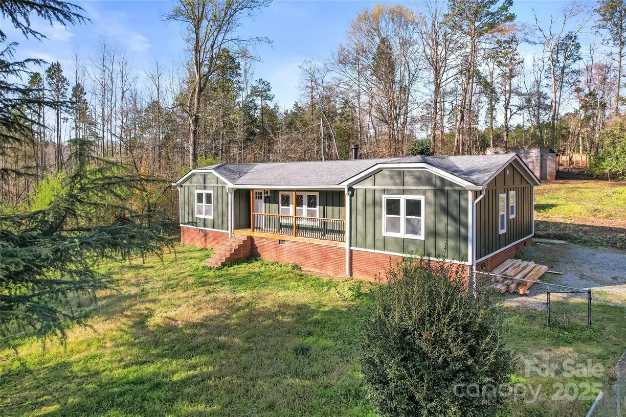 Charlotte Real Estate | View 205 Jim Patterson Road | 3 Beds, 2 Baths