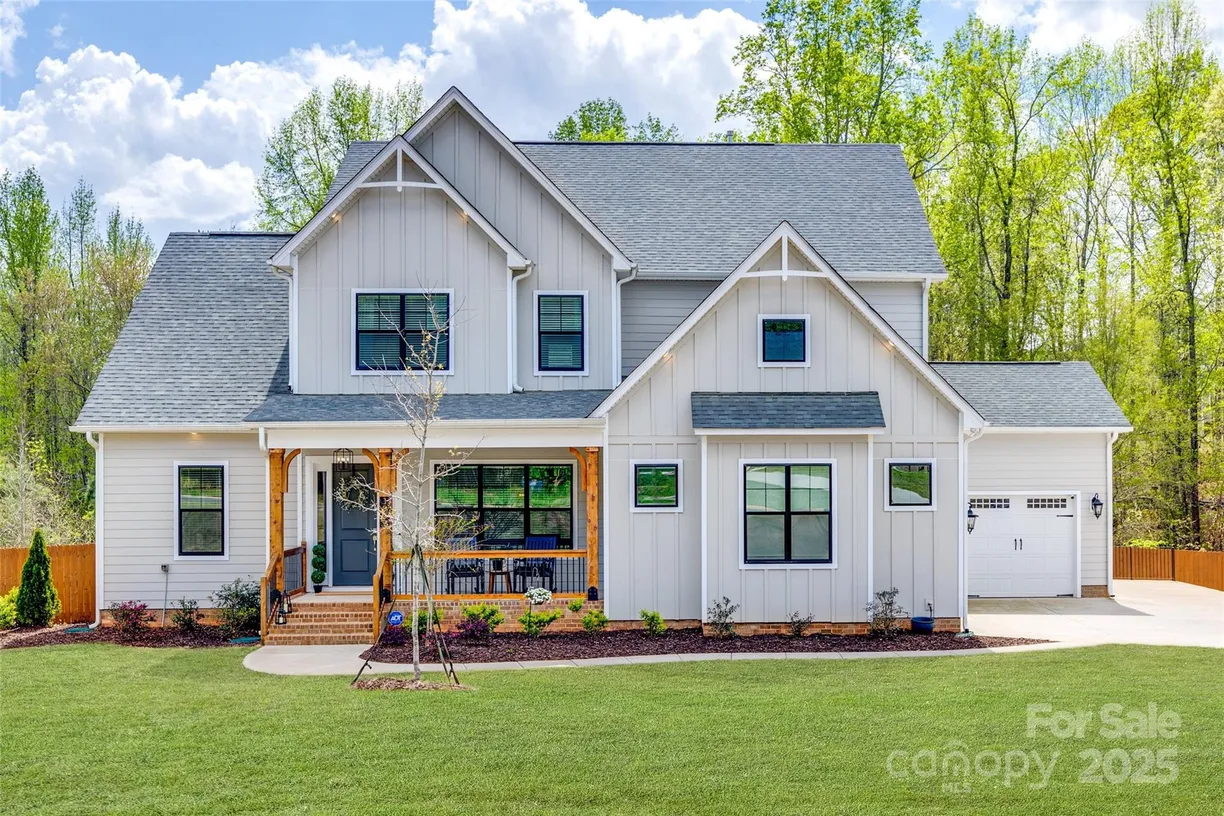 Charlotte Real Estate | View 1079 Sage Pine Circle | 4 Beds, 3 Baths