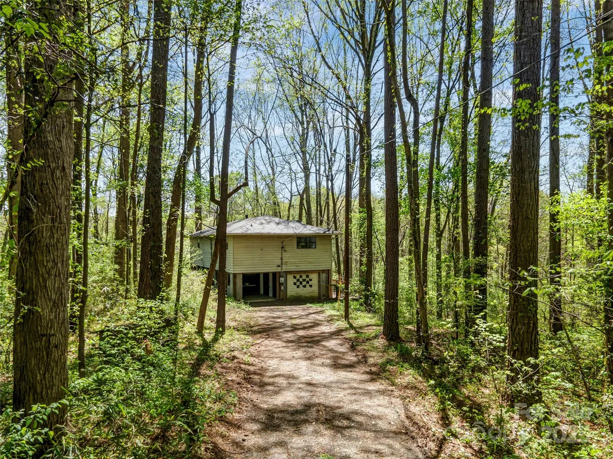 Charlotte Real Estate | View 322 Electra Lane | Listing