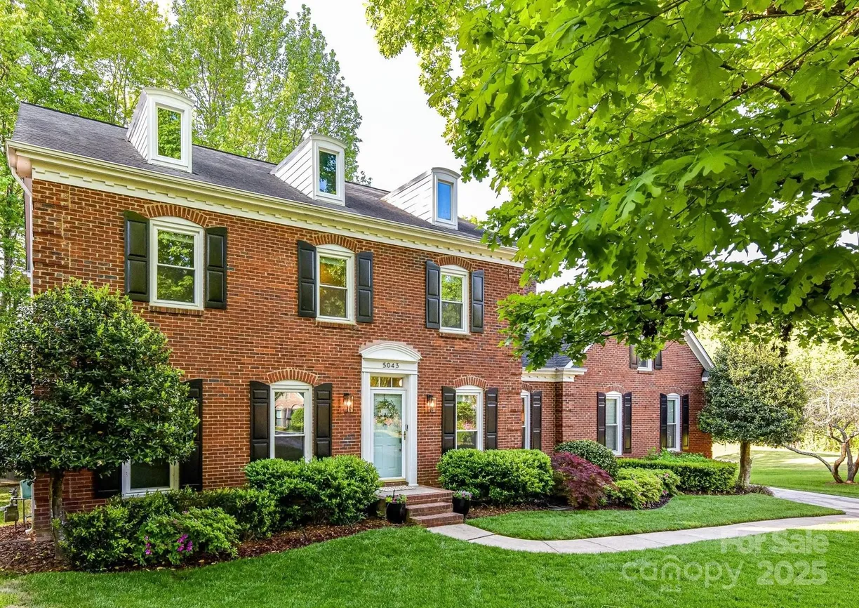 Charlotte Real Estate | View 5043 Hickory Lake Lane | Listing