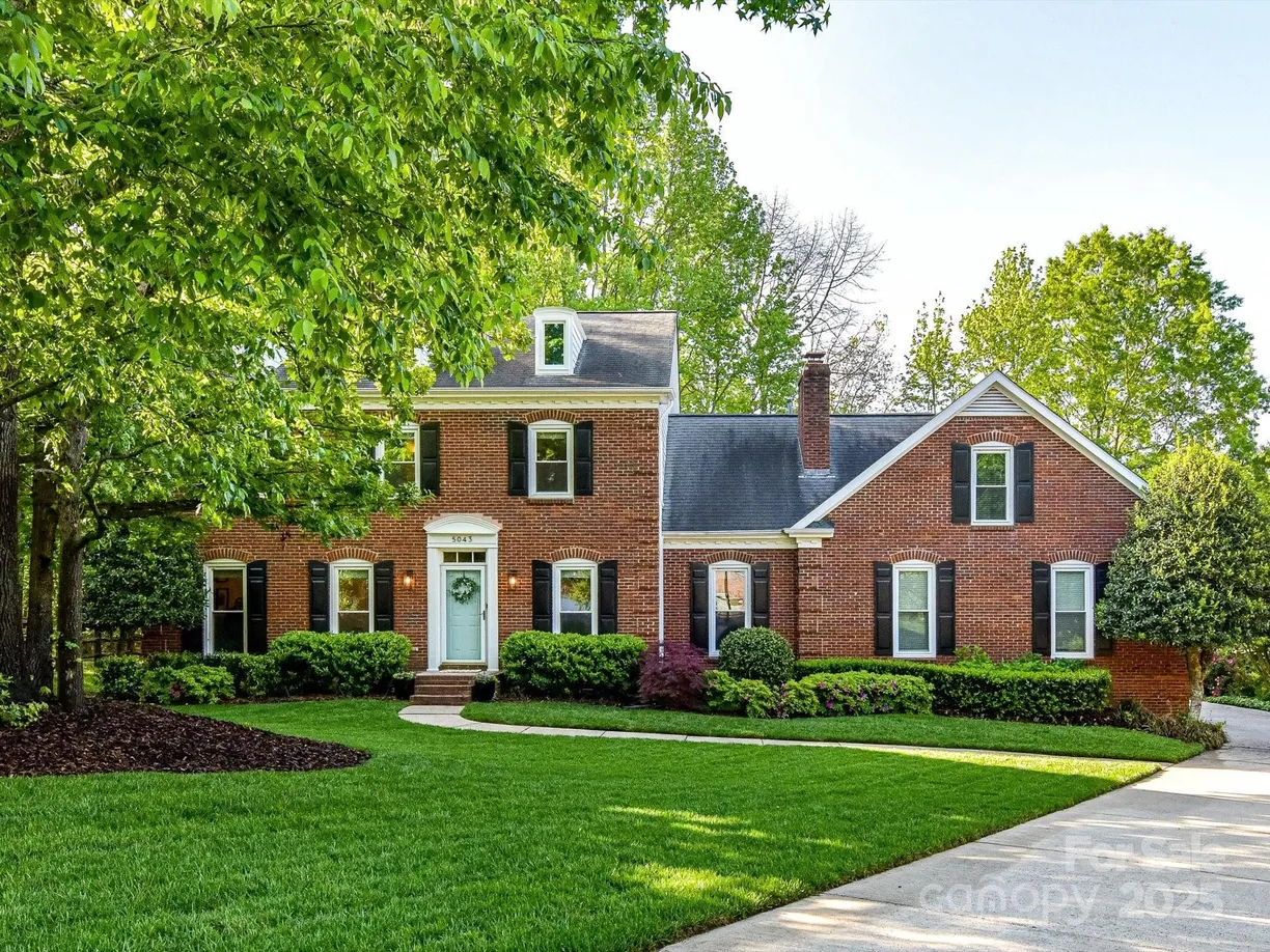 Charlotte Real Estate | View 5043 Hickory Lake Lane | 4 Beds, 2 Baths