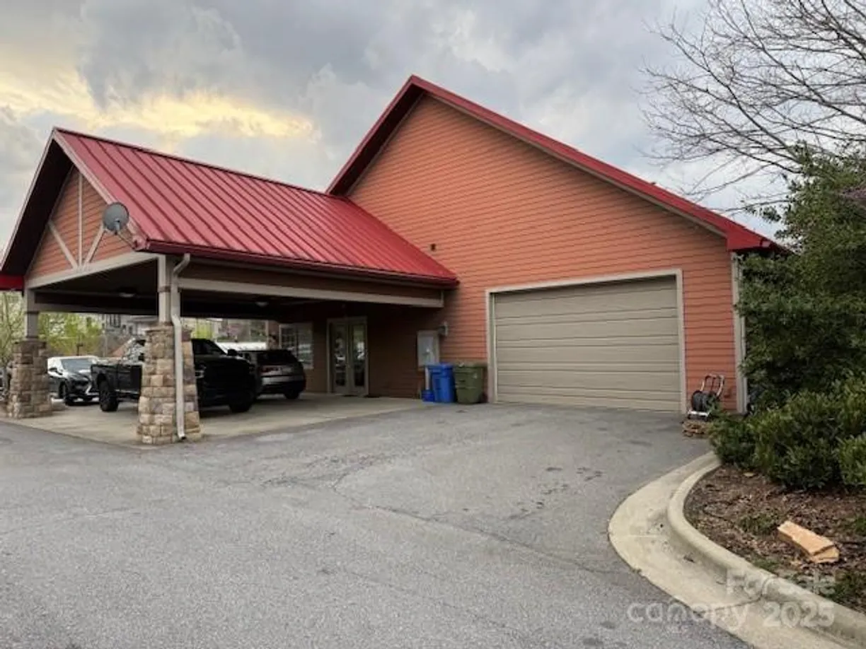 Charlotte Real Estate | View 1216 Asheville Highway | Listing