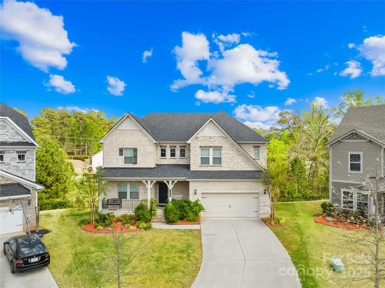 Charlotte Real Estate | View 12305 Stinson Court | 6 Beds, 5 Baths