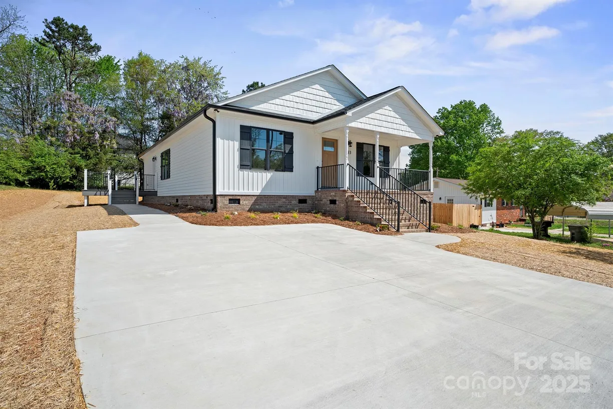 Charlotte Real Estate | View 203 E 27th Street | Listing