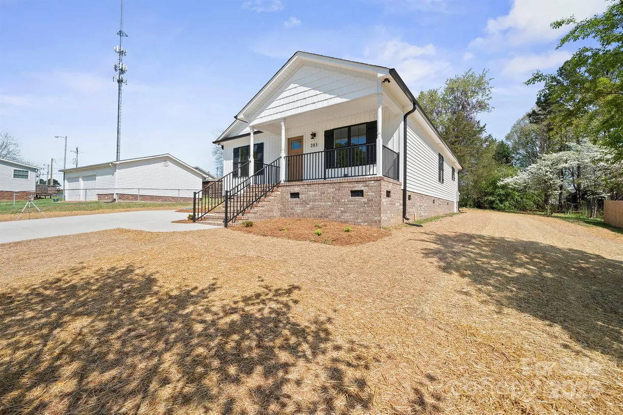 Charlotte Real Estate | View 203 E 27th Street | Listing