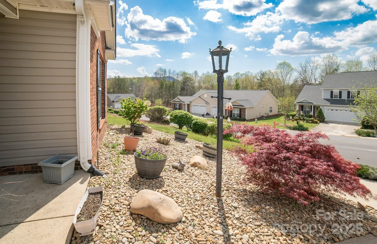 Charlotte Real Estate | View 137 Lady Slipper Lane | Listing