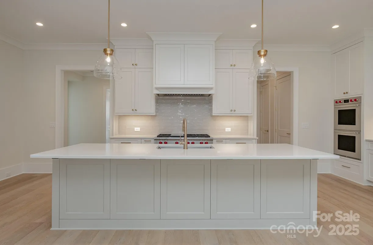 Charlotte Real Estate | View 2924 Sharon View Road, B | Listing