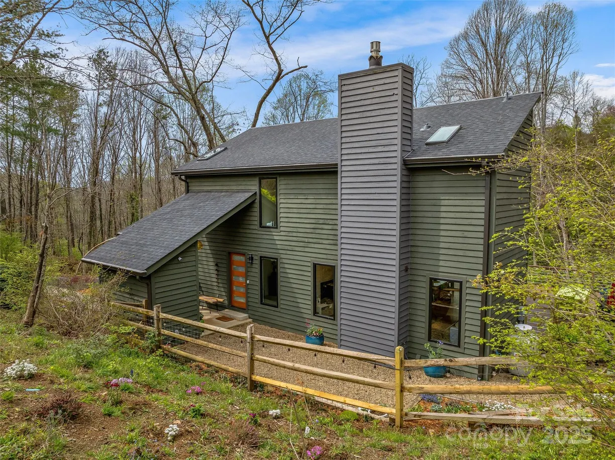 Charlotte Real Estate | View 30 Summer Street | Listing