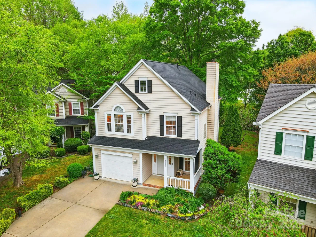 Charlotte Real Estate | View 9209 Rotherham Lane | 3 Beds, 2 Baths