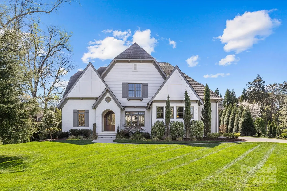 Charlotte Real Estate | View 2137 Foxcroft Woods Lane | 5 Beds, 5 Baths