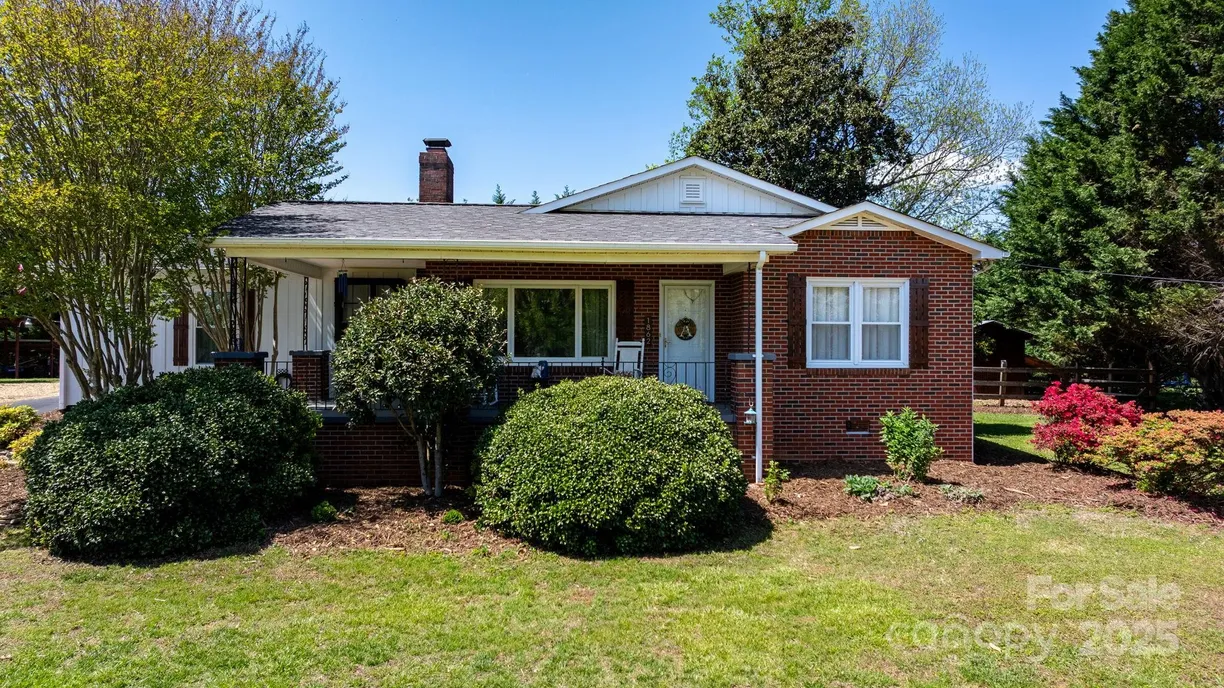 Charlotte Real Estate | View 1862 Enon Road | 3 Beds, 2 Baths