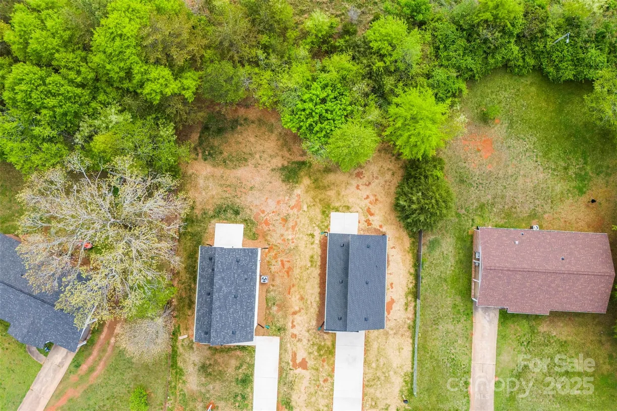 Charlotte Real Estate | View 2043 Greenoak Drive | Listing