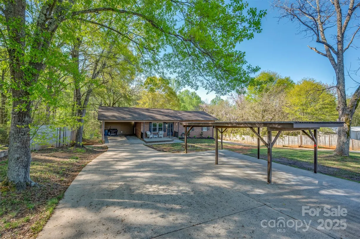 Charlotte Real Estate | View 176 Cliffside Street | Listing