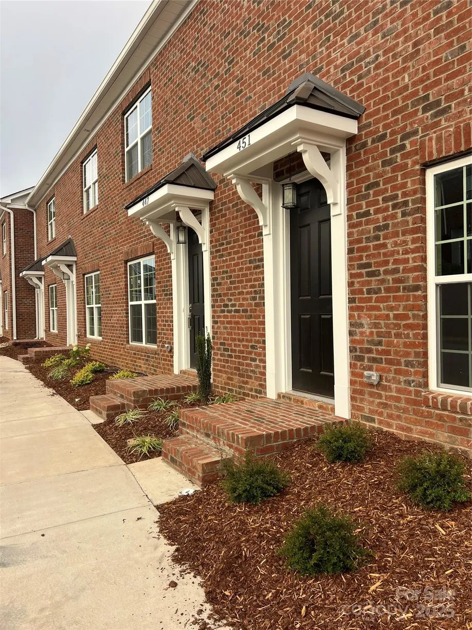 Charlotte Real Estate | View 439 Beacon Street | 3 Beds, 2 Baths