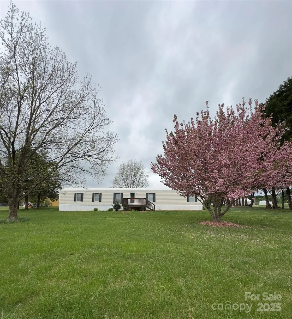 Charlotte Real Estate | View 5767 Swinging Bridge Road | 2 Beds, 2 Baths