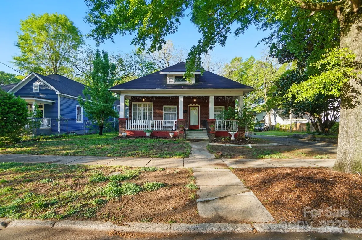Charlotte Real Estate | View 247 W Park Avenue | 3 Beds, 2 Baths