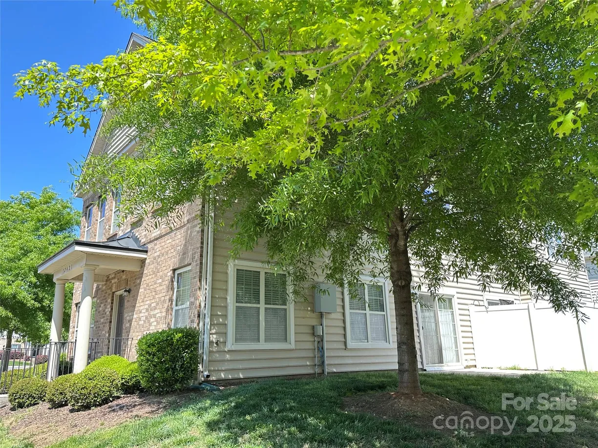 Charlotte Real Estate | View 12421 Fiorentina Street | Listing