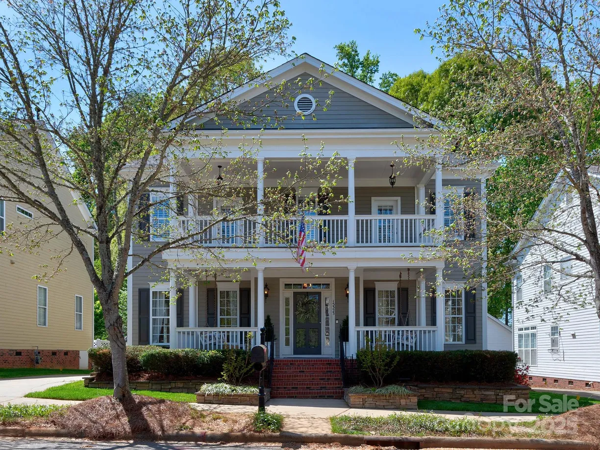 Charlotte Real Estate | View 15323 Barnsbury Drive | 4 Beds, 2 Baths