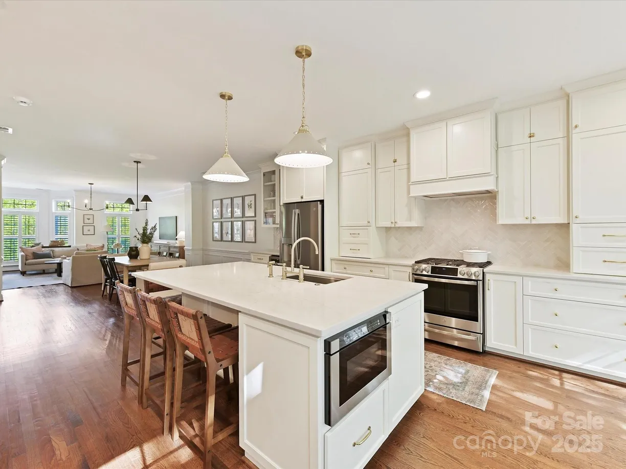 Charlotte Real Estate | View 2621 Huntman Way | 4 Beds, 3 Baths