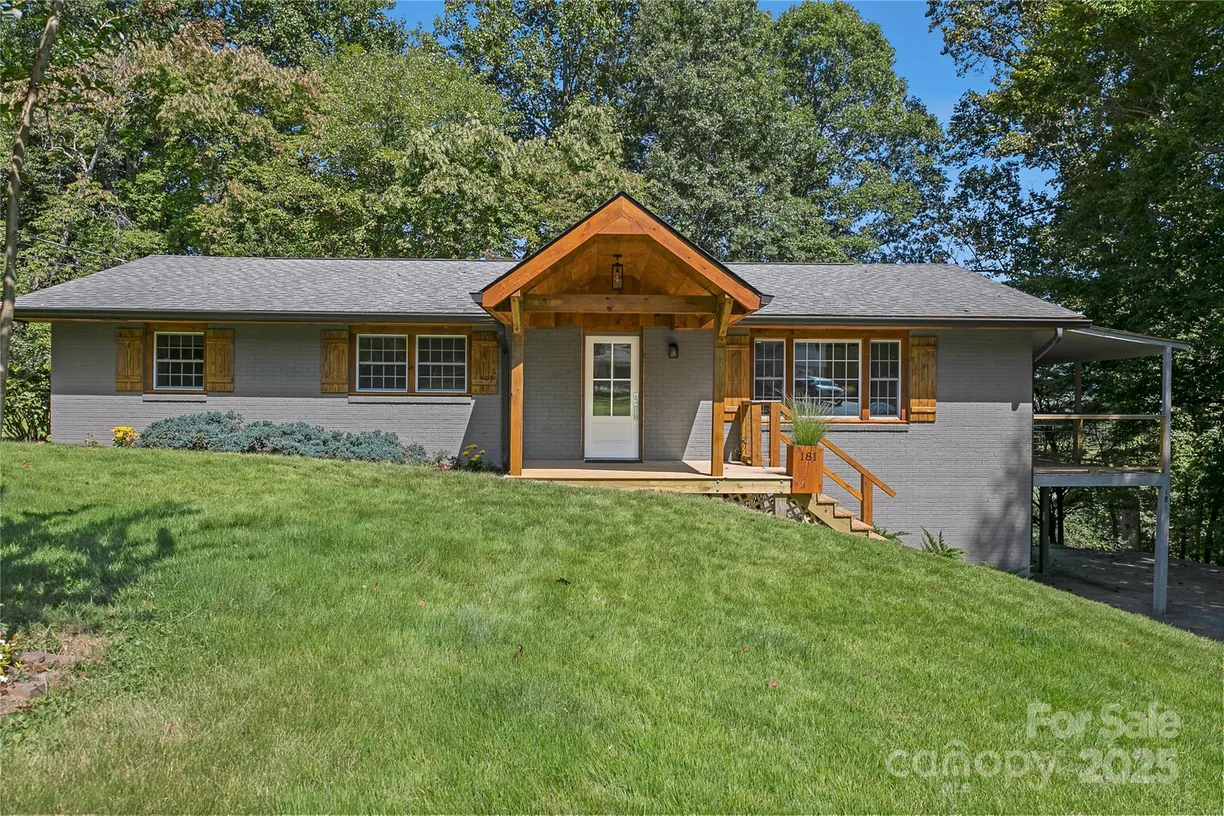 Charlotte Real Estate | View 181 Pleasant Hill Drive | 3 Beds, 2 Baths