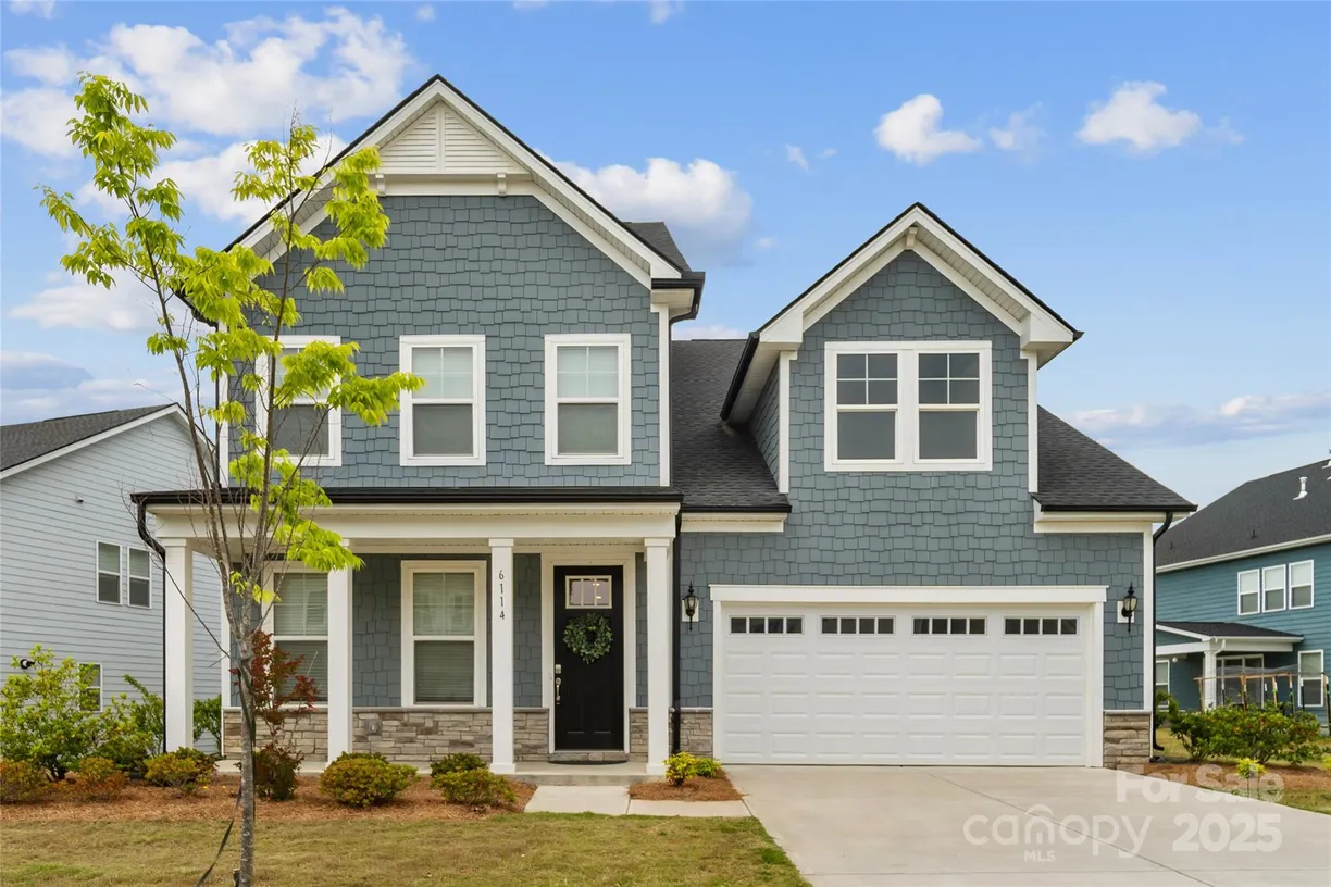 Charlotte Real Estate | View 6114 Alsace Lane | 4 Beds, 3 Baths