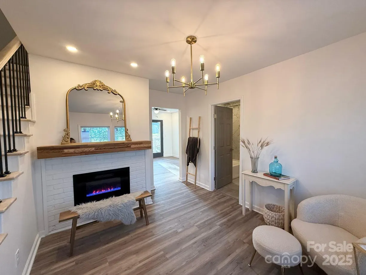 Charlotte Real Estate | View 401 Baker Street | Listing