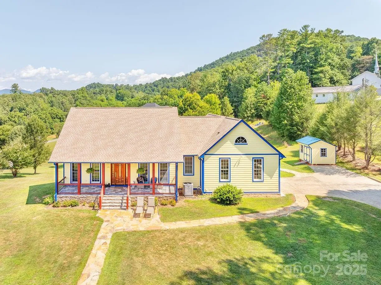 Charlotte Real Estate | View 125 Ivy Meadows Drive | Listing