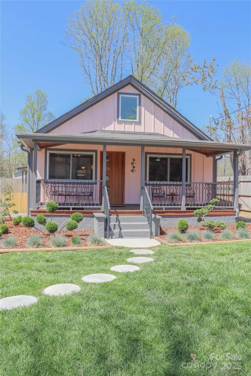 Charlotte Real Estate | View 219 Flat Creek Road | 2 Beds, 2 Baths