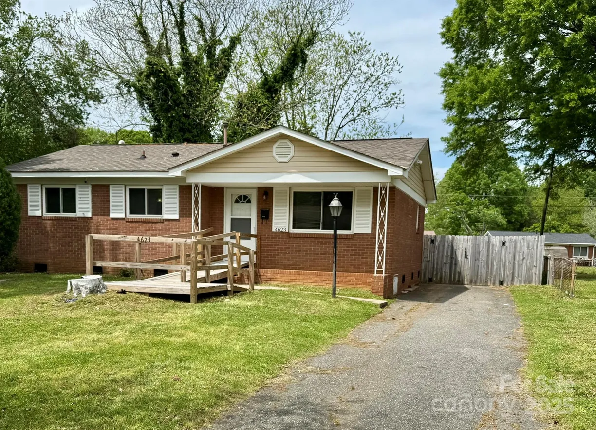 Charlotte Real Estate | View 4623 Monmouth Drive | Listing