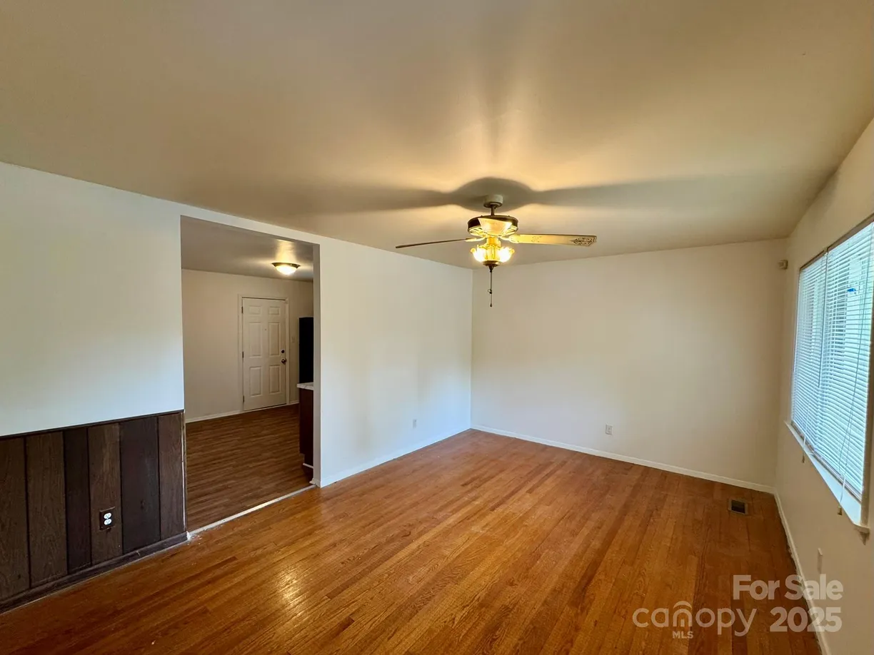 Charlotte Real Estate | View 4623 Monmouth Drive | Listing