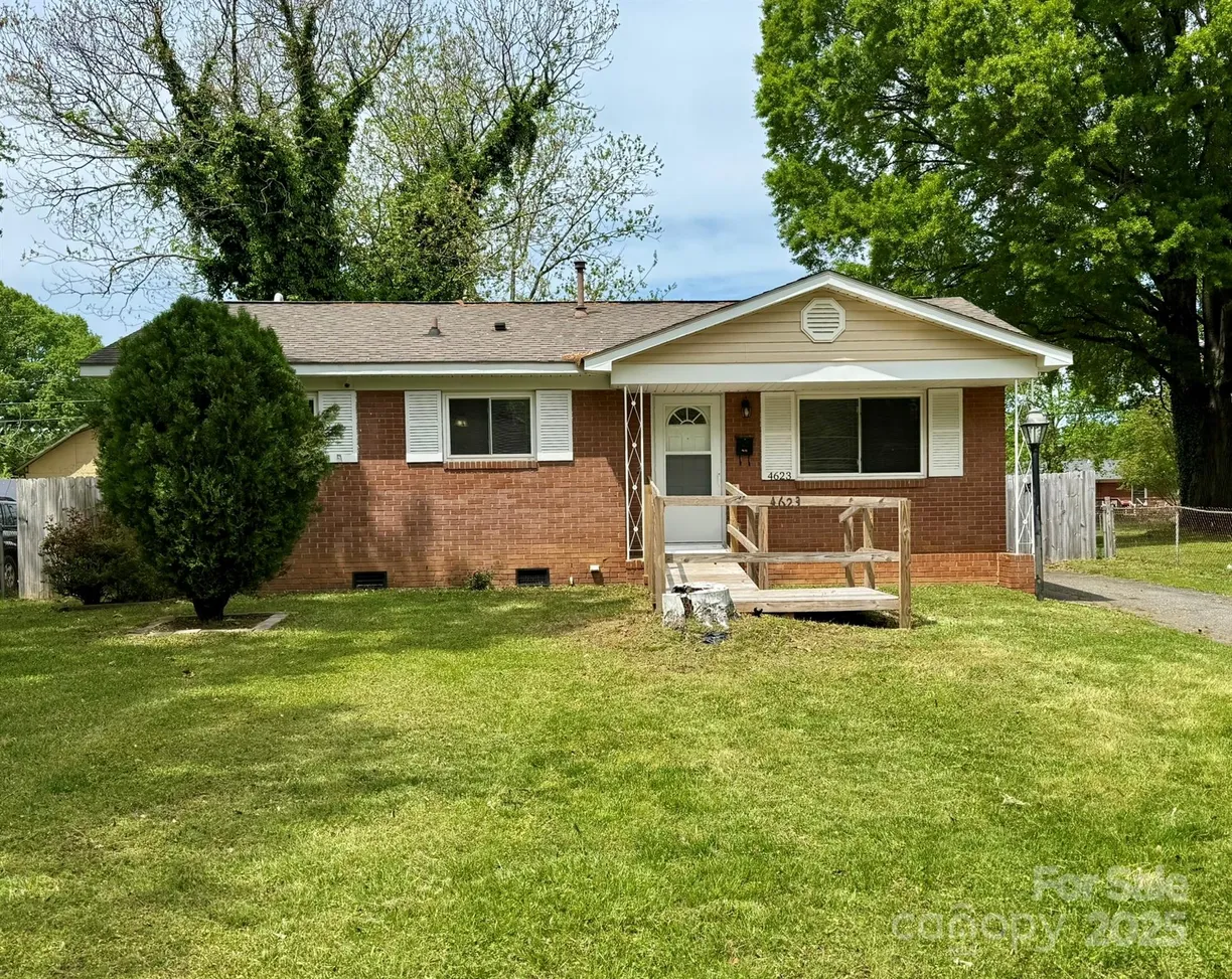 Charlotte Real Estate | View 4623 Monmouth Drive | 3 Beds, 1 Bath