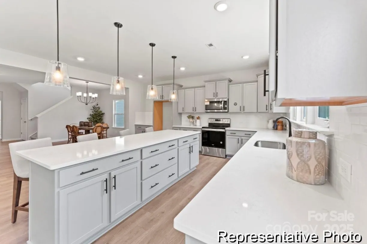 Charlotte Real Estate | View 1194 Links Crossing Drive, 163p | Listing