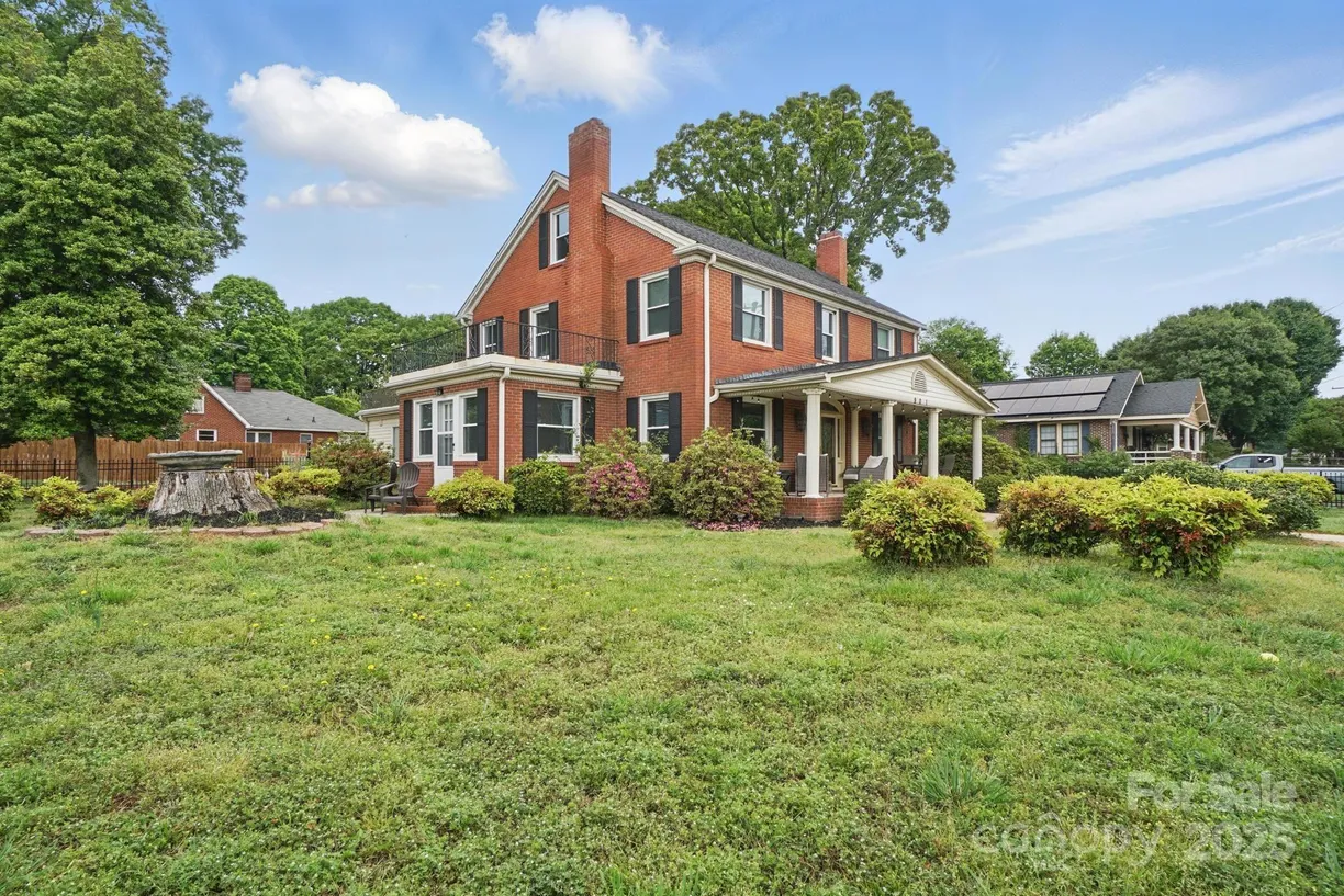 Charlotte Real Estate | View 901 Central Drive | Listing
