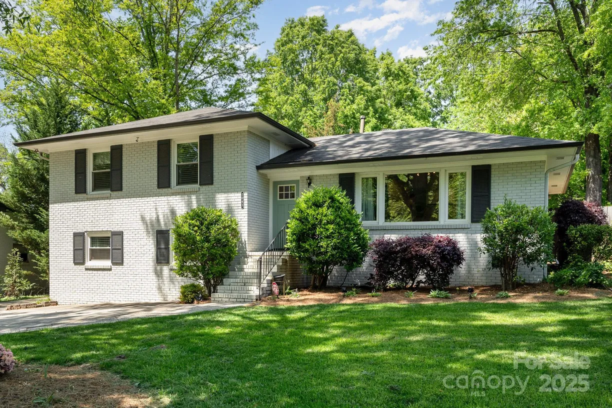 Charlotte Real Estate | View 1043 Nancy Drive | 4 Beds, 2 Baths