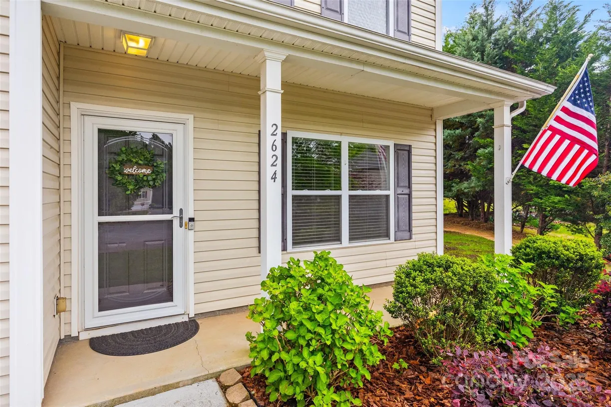 Charlotte Real Estate | View 2624 St Helena Court | Listing