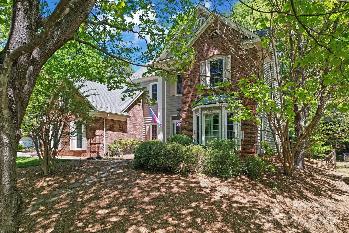 Charlotte Real Estate | View 15744 Berryfield Street | 5 Beds, 2 Baths