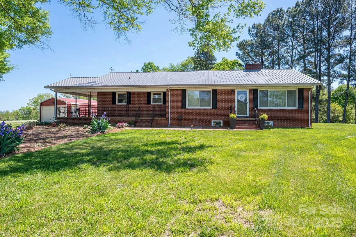 Charlotte Real Estate | View 3340 Wrenwood Drive | 3 Beds, 1 Bath