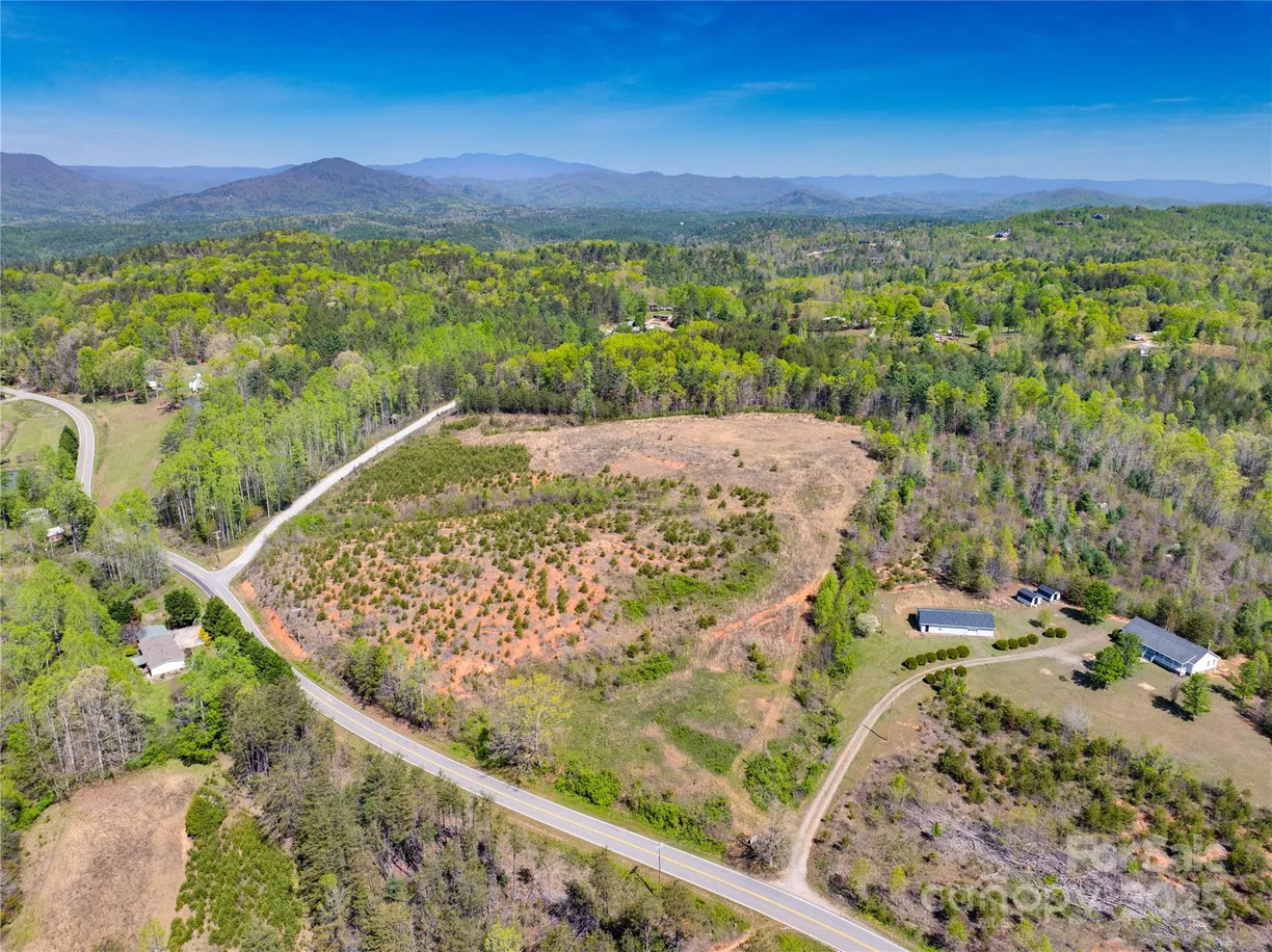 Charlotte Real Estate | View 2660 Playmore Beach Road | Listing