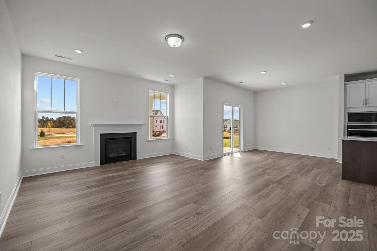Charlotte Real Estate | View 124 Canary Lane, 7 | Listing