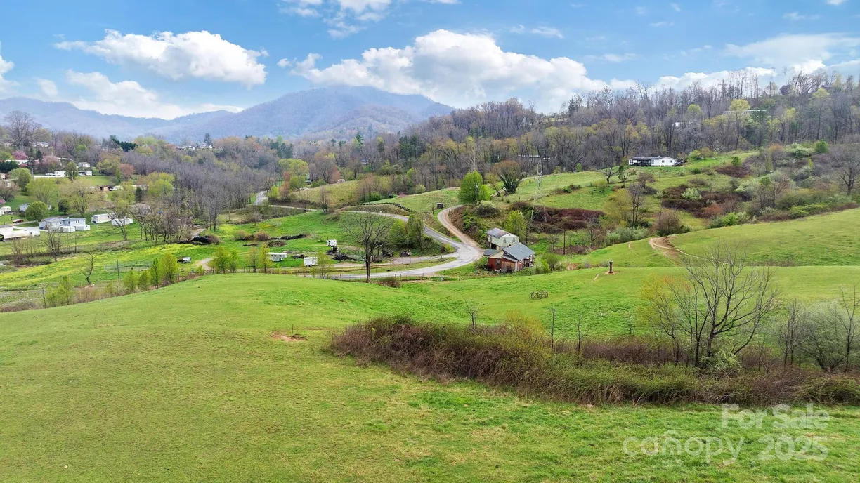 Charlotte Real Estate | View 618 Beaverdam Street | Listing