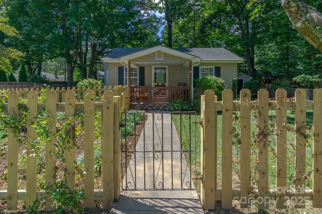 Charlotte Real Estate | View 100 5th Street | Listing