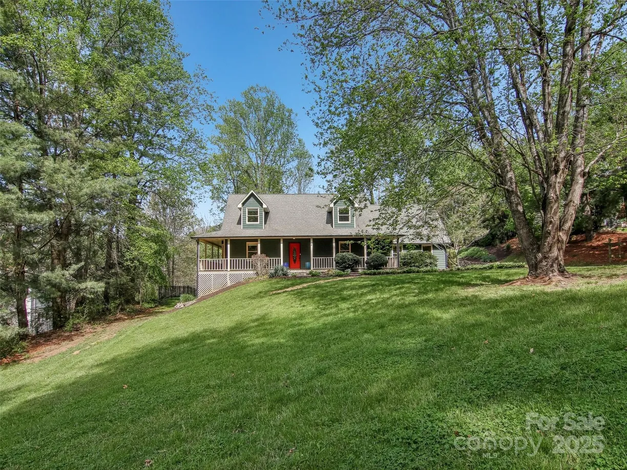 Charlotte Real Estate | View 11 Timothy Lane | Listing