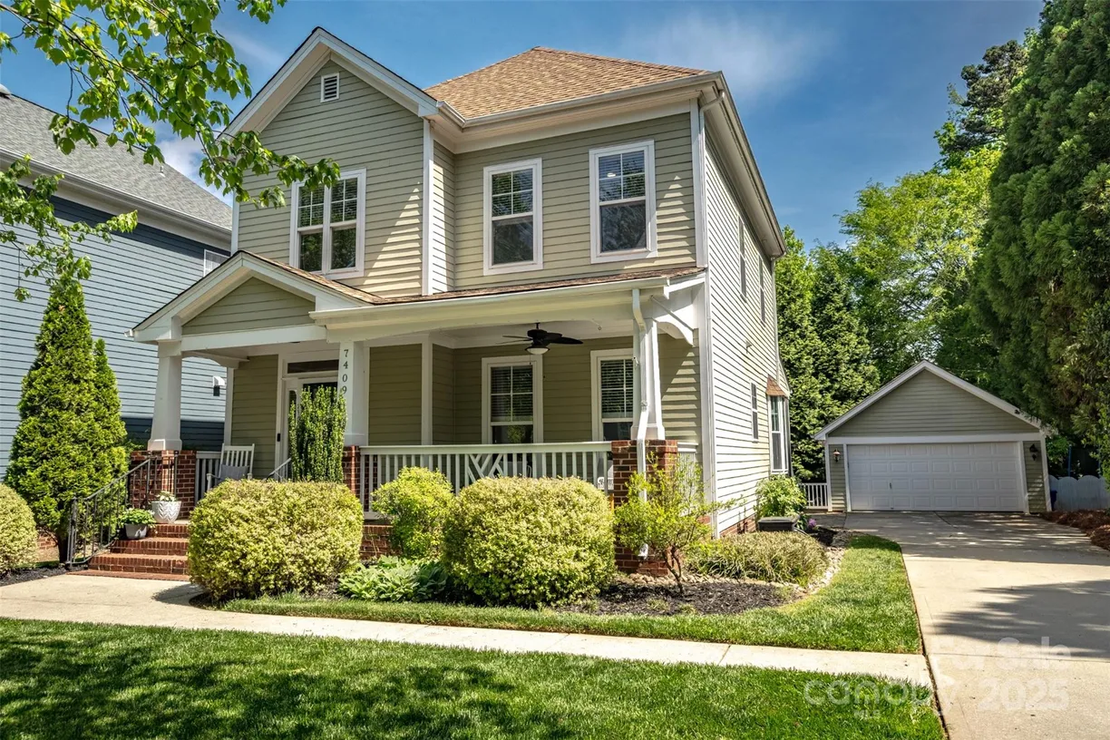 Charlotte Real Estate | View 7409 Gilderstern Glen Court | 3 Beds, 2 Baths