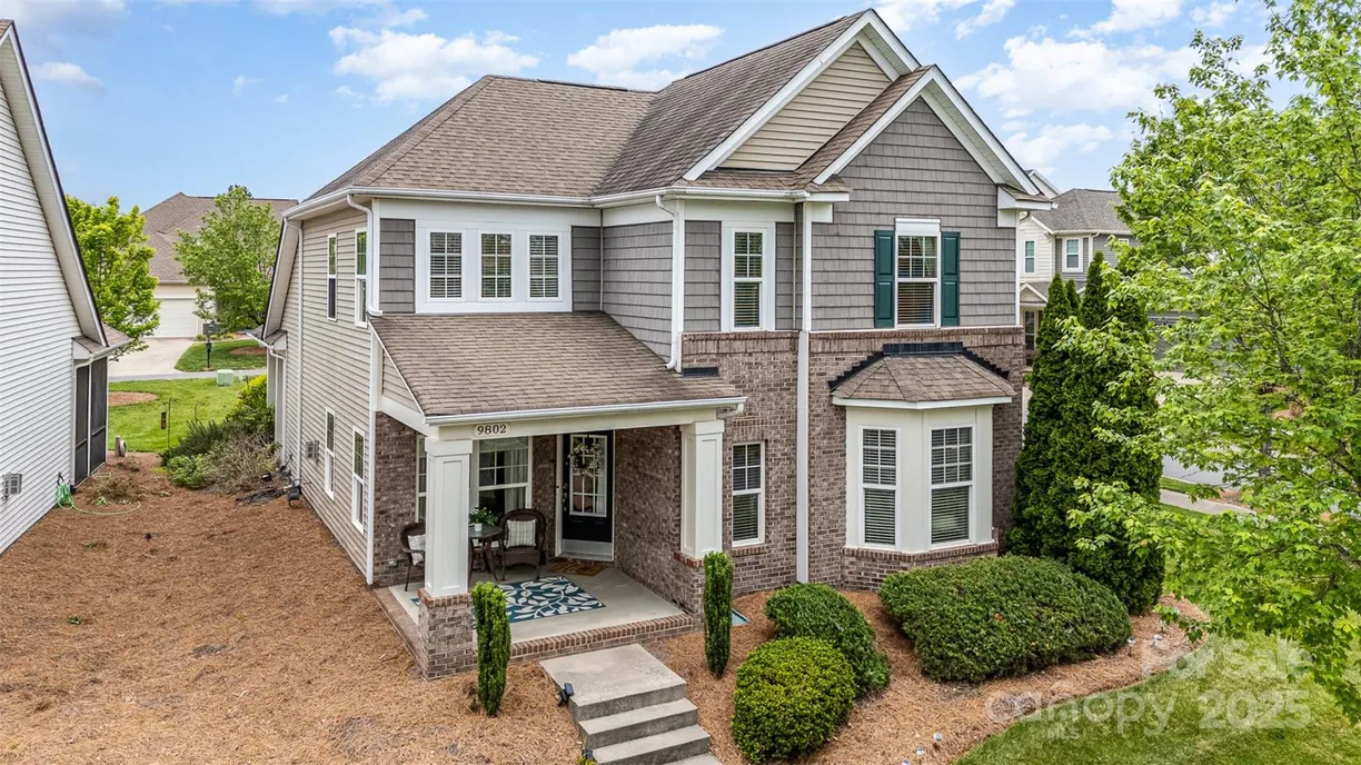 Charlotte Real Estate | View 9802 Sky Vista Drive | 3 Beds, 2 Baths