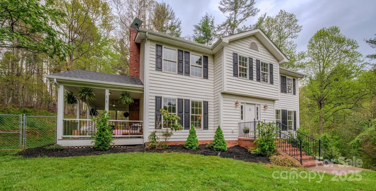 Charlotte Real Estate | View 13 Hampton Lane | Listing