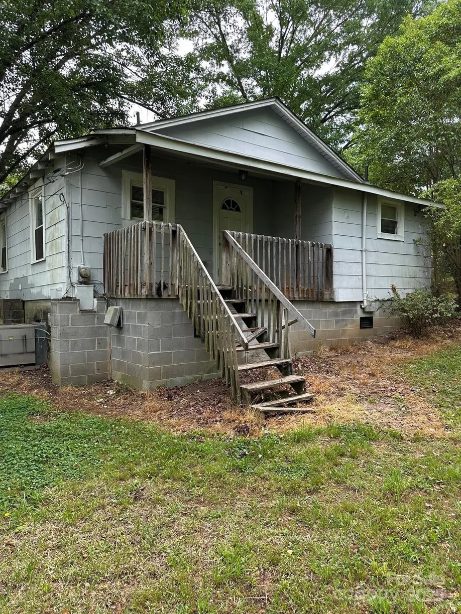 Charlotte Real Estate | View 1047 Ridge Avenue | Listing