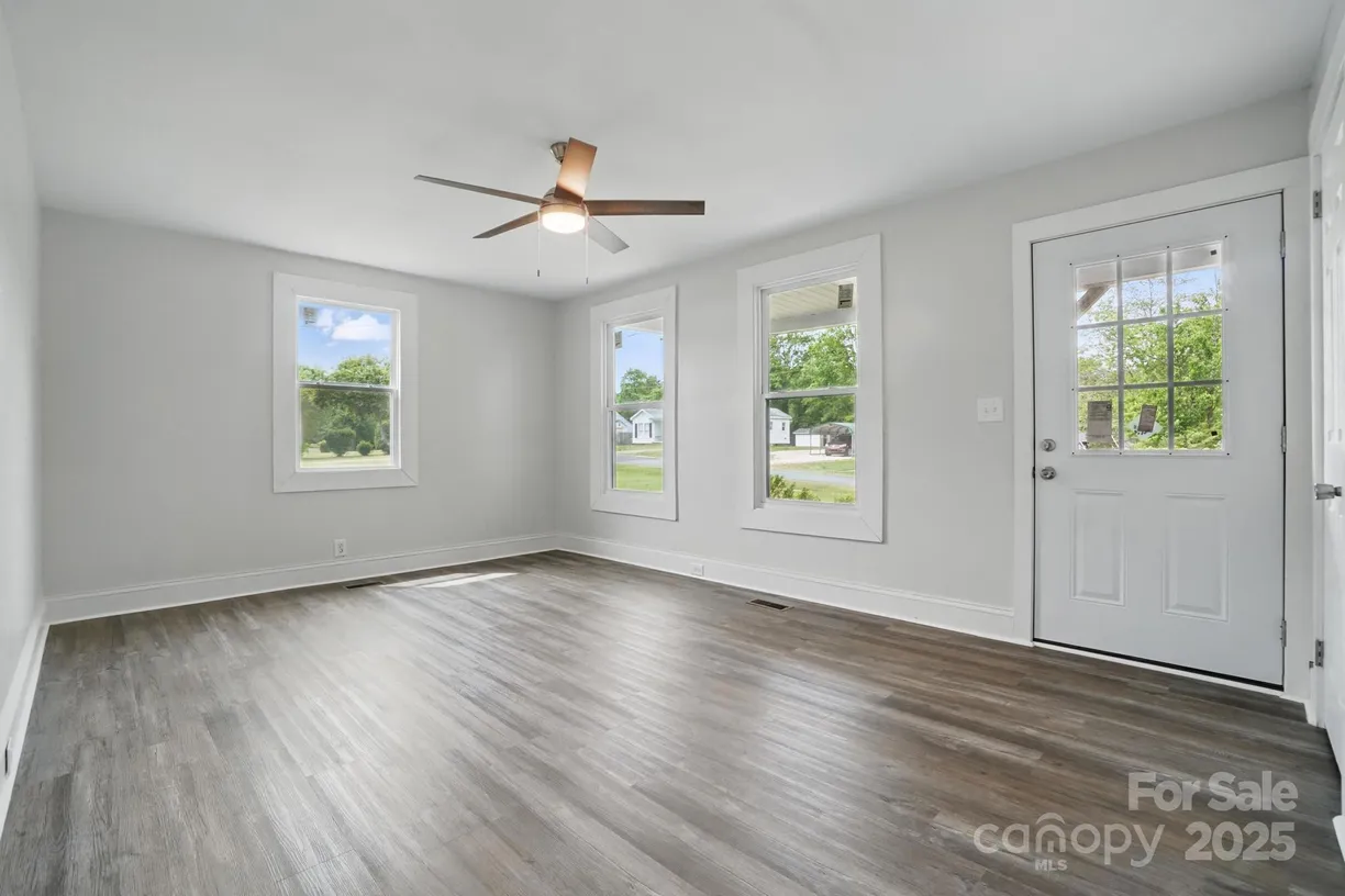 Charlotte Real Estate | View 410 E 17th Street | Listing