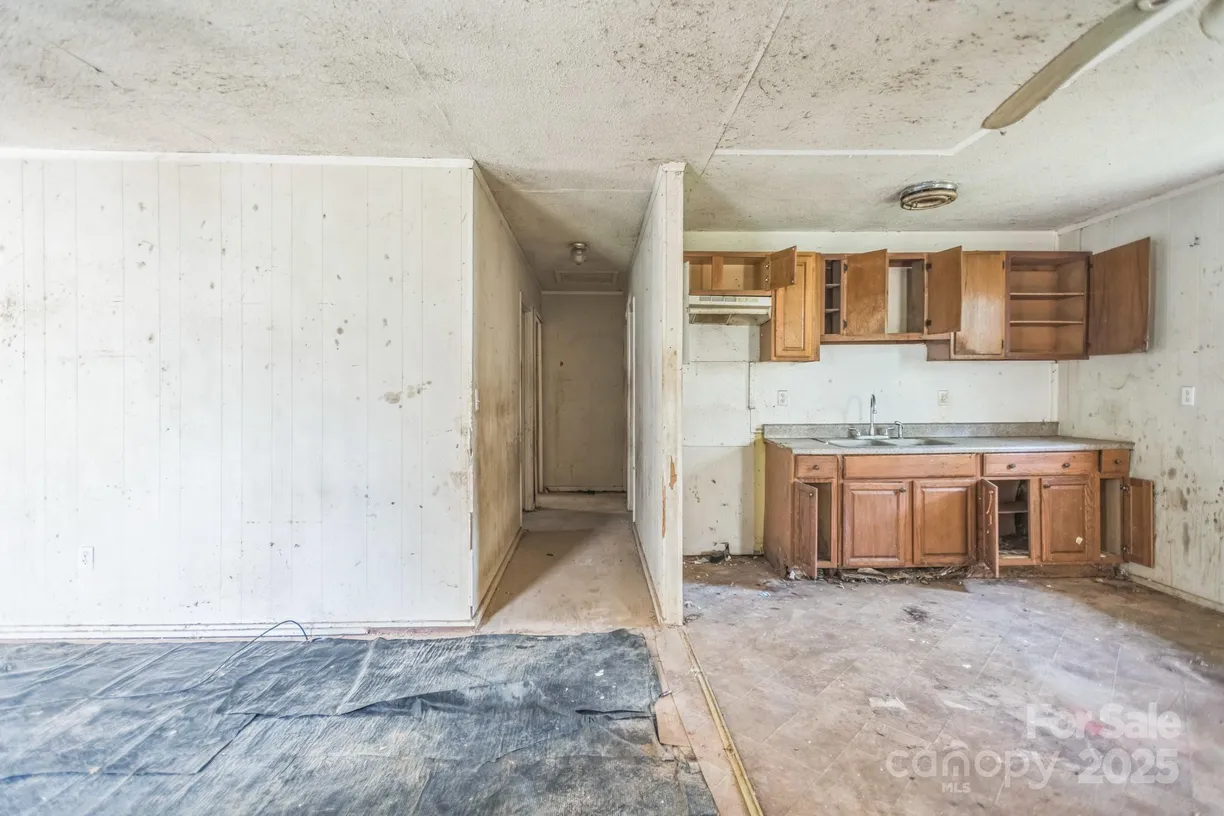 Charlotte Real Estate | View 91 Catawba Lane | Listing